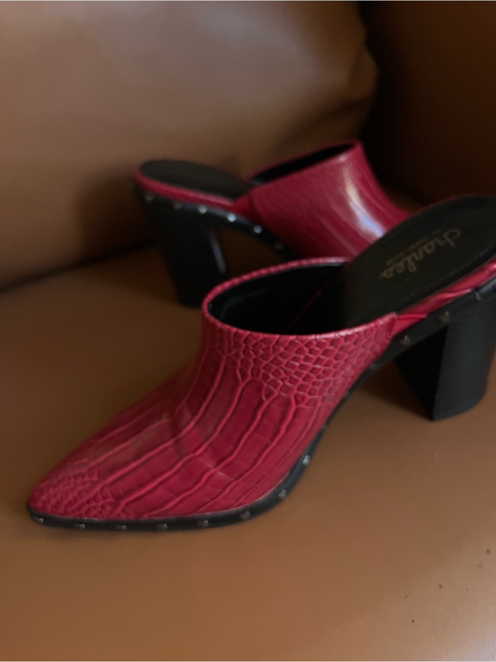 Charles by Charles David Shoes Mules Red Textured Croc Platform Studded size 9 - Picture 8 of 12